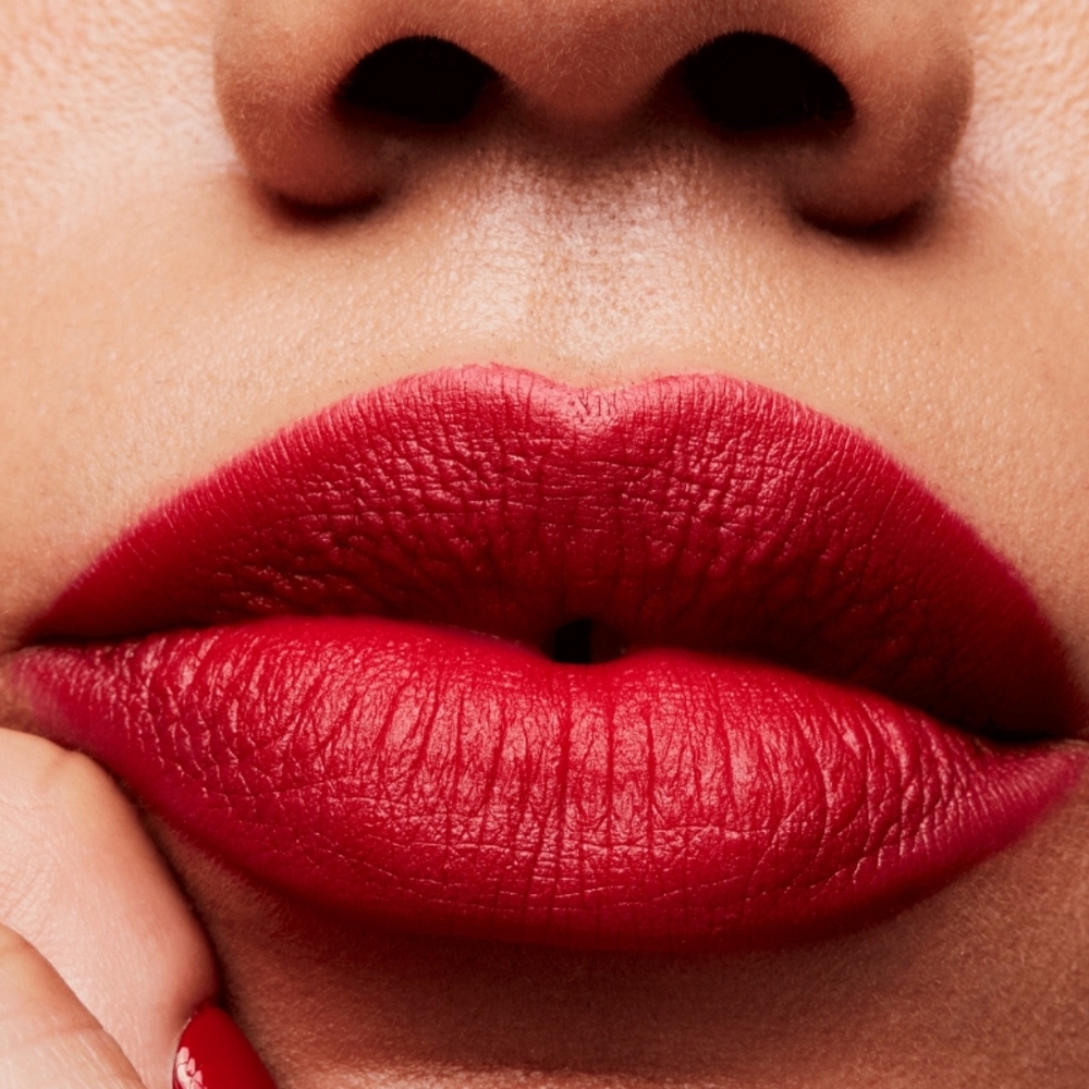 MAC Russian Red Matte Lipstick Lunar New Year - Picture 6 of 12